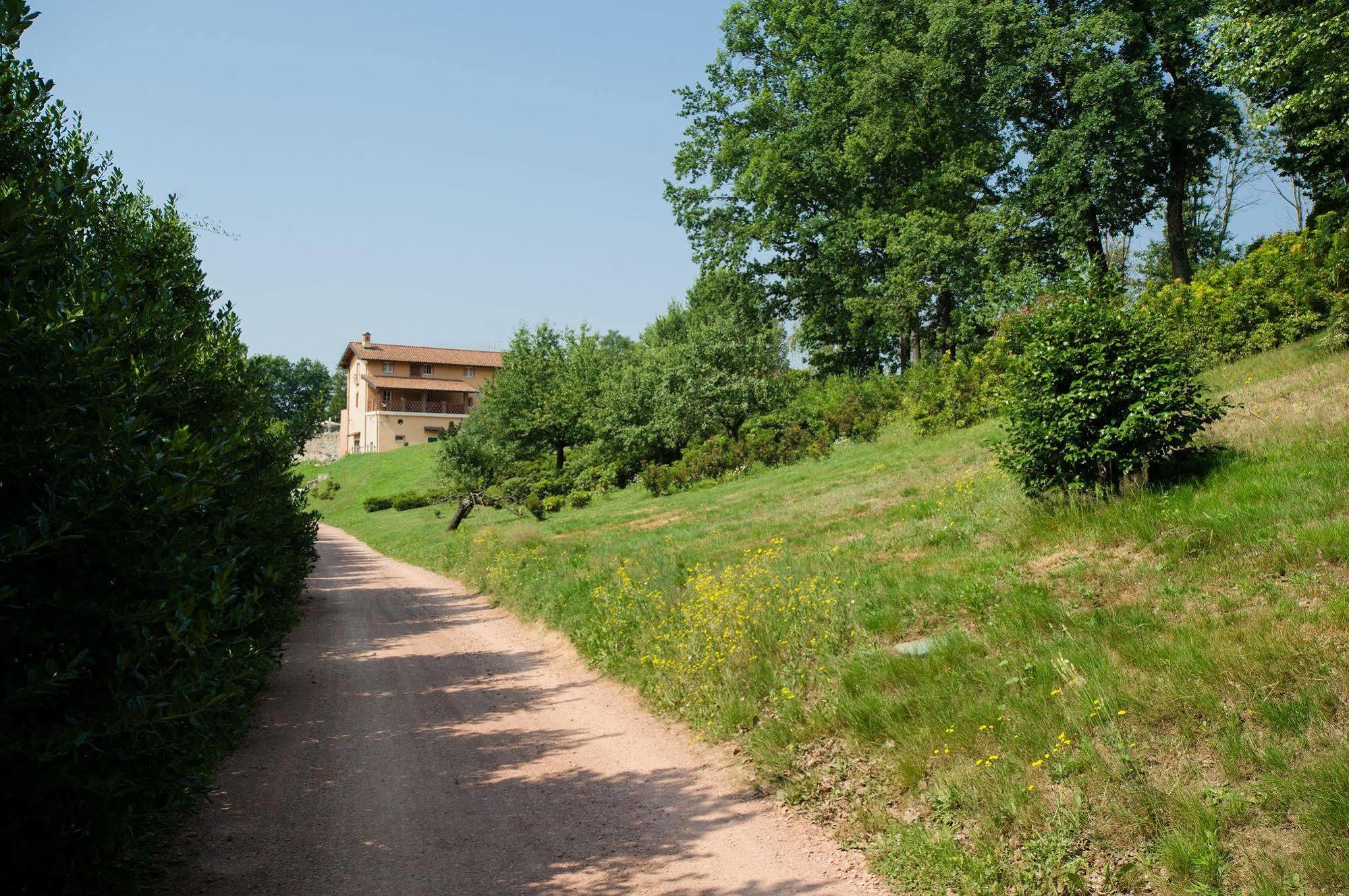 Tenuta Montezeglio Country Family House Invorio Inferiore Exterior foto